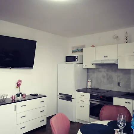 Jaktstuga Wiktoria Morska18 *